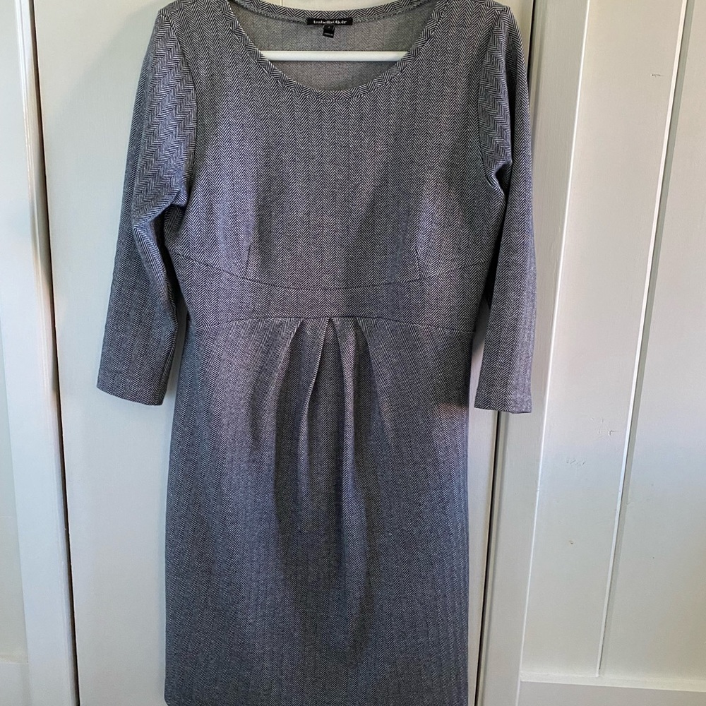 Isabella Oliver Maternity Shift Dress